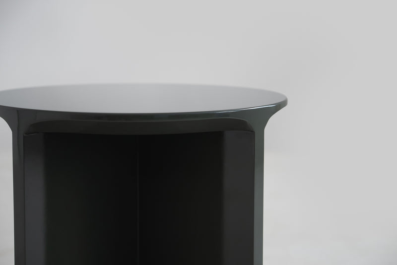 Petal Modern Round Coffee Table and Side Table by Acanva