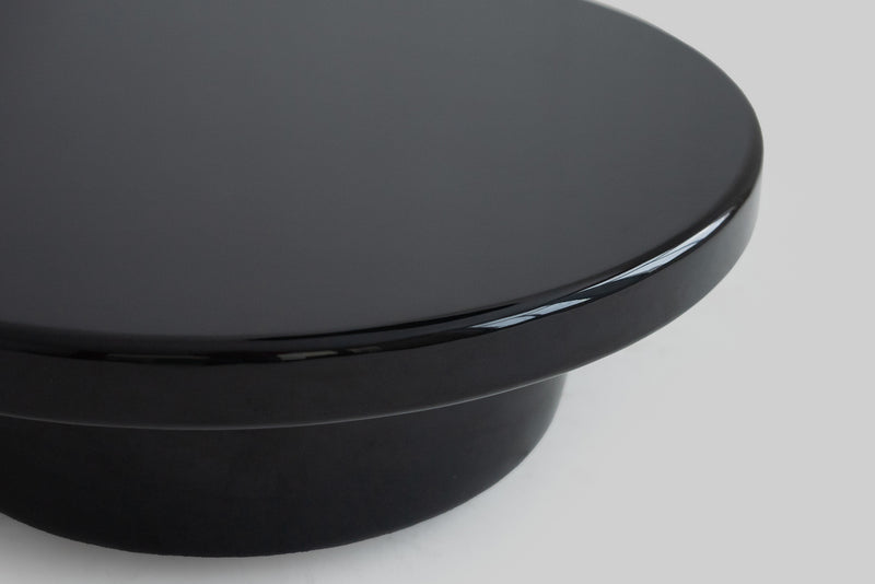 seki-circular-coffee-table-main-image-color-black-by-acanva-detail-3