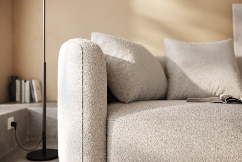 formia-sofa-by-acanva-boucle-white-sectional-detail